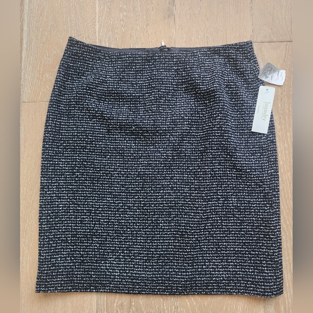 NWT Elegant Laundry by Shelli Segal tweed skirt Sz 6 Black White And Silver.